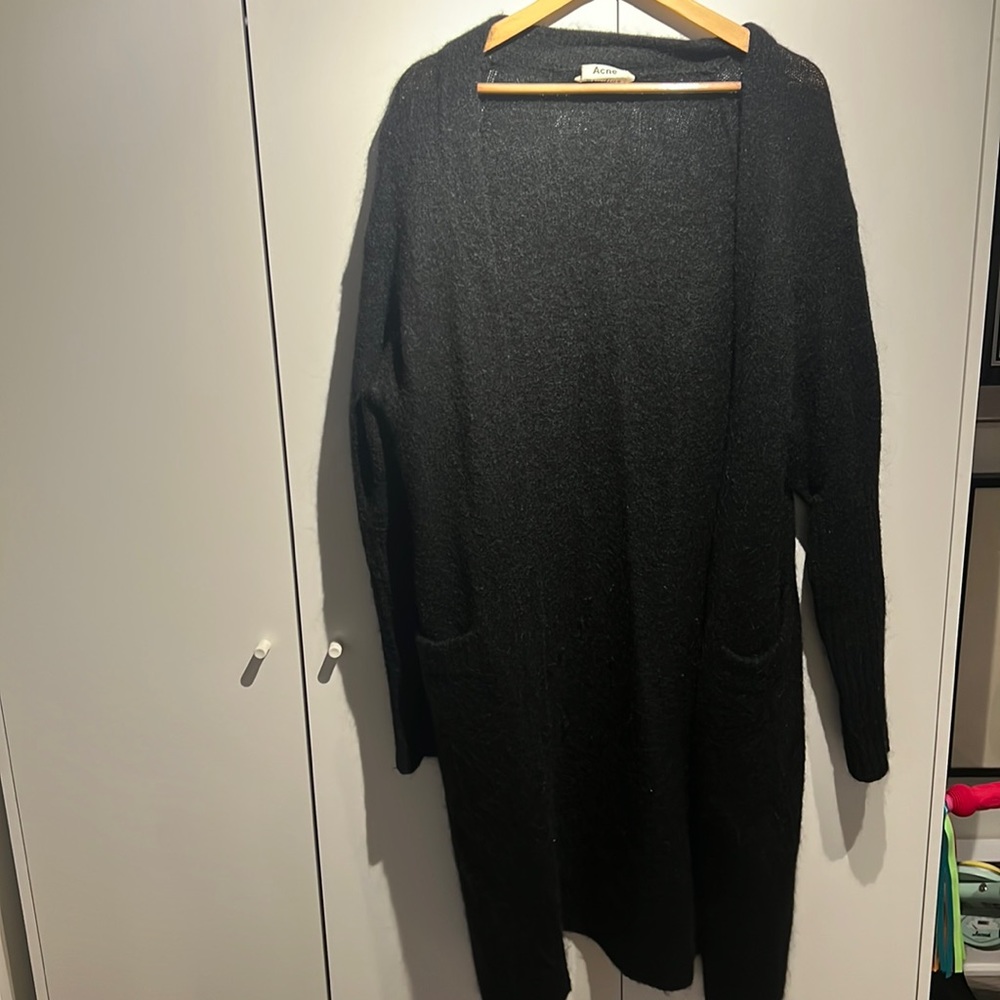 raya mohair paw 15 shawl sweater black women size XS but can fit from Xs to M